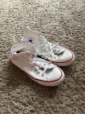 Women’s Converse Chuck Taylor All Star High Top Shoes